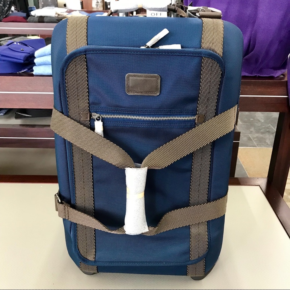 TUMI Roller Bag Suitcase